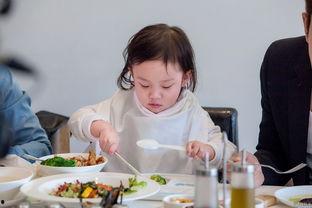 娱乐吃瓜李小露是谁,李小露的真实身份大起底